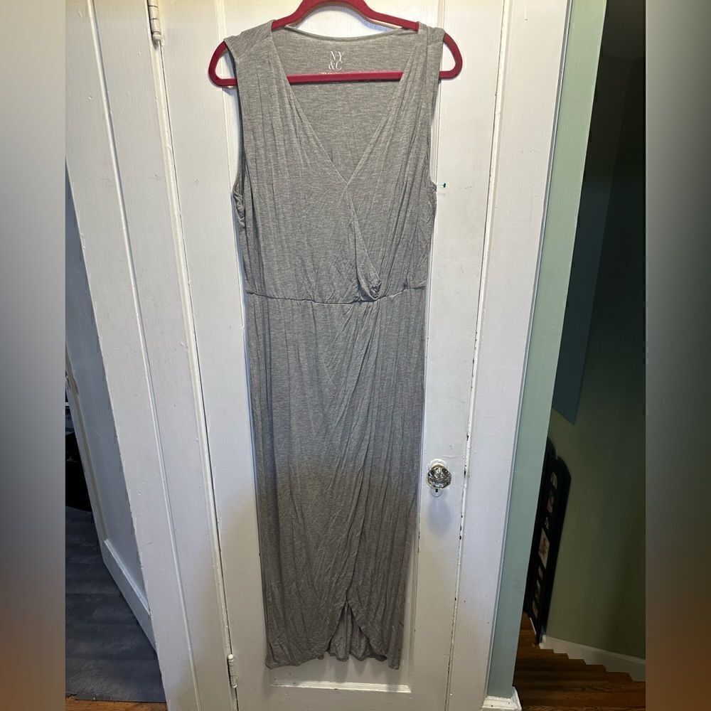 NY&C Gray Dress EUC
